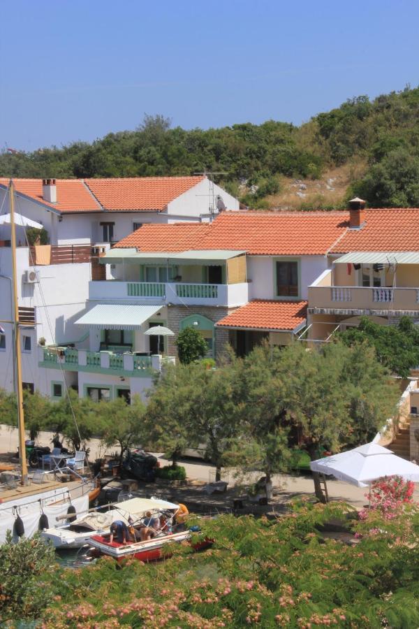 Apartments And Rooms By The Sea Zaglav, Dugi Otok - 8170 Sali Ngoại thất bức ảnh